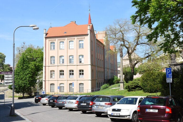 Stěhovací Služba v Chrudimi - Bezstarostné a Rychlé Stěhování